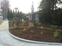 Low Water Front Garden With Decomposed Granite Path